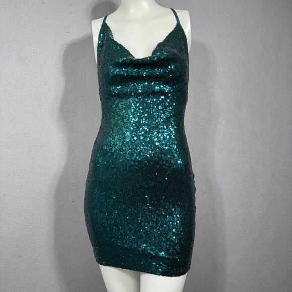 Fashion Nova Formal Bodycon Emerald Green Shimmer Sequin Dress Size 6 Fairy - Picture 2 of 7